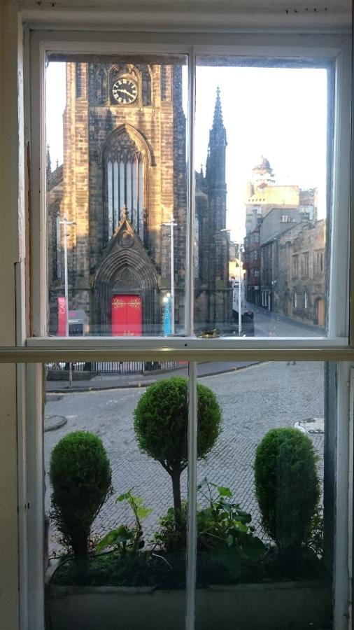 Royal Mile Apartment, 1 Minute From The Castle. Edinburgh Exterior photo